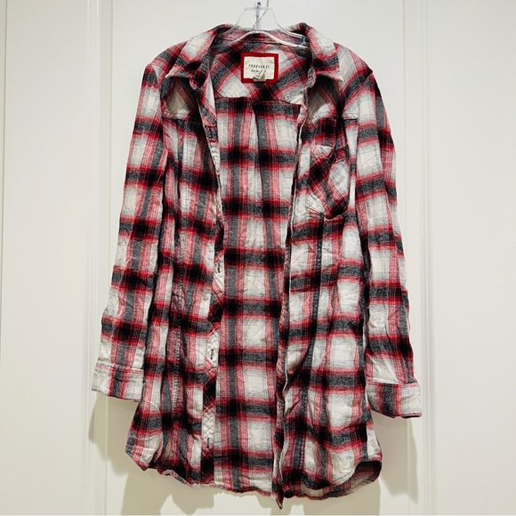 Forever 21 red black white flannel plaid long sleeve button up shirt size S - Picture 1 of 6